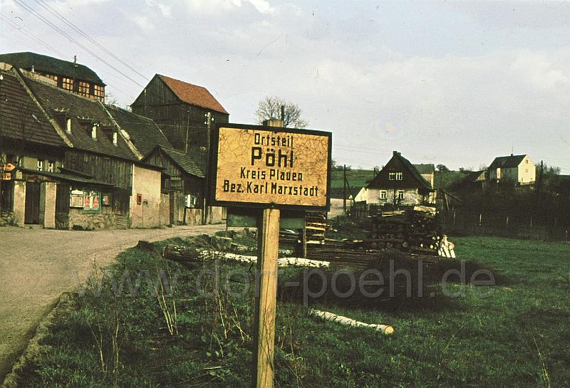 001.jpg - Ortseingang aus Richtung Möschwitz,  die Birken am Strassenrand wurden bereits gefällt